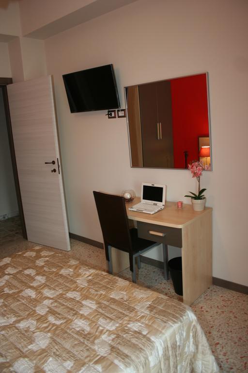 Gallery B&B ميلاتسو المظهر الخارجي الصورة
